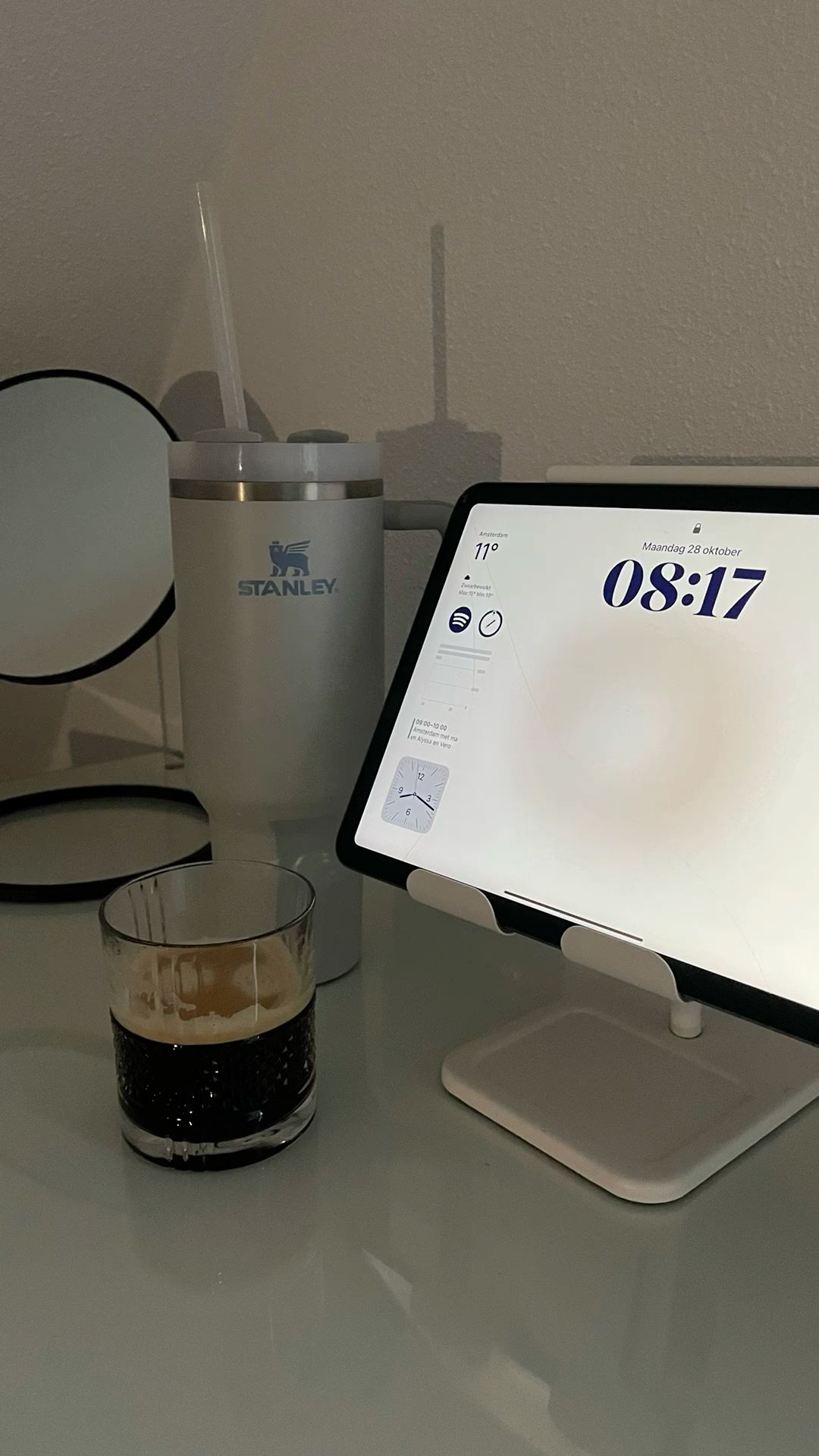 Morning, iPad, winter arc, 2024, aesthetic, background